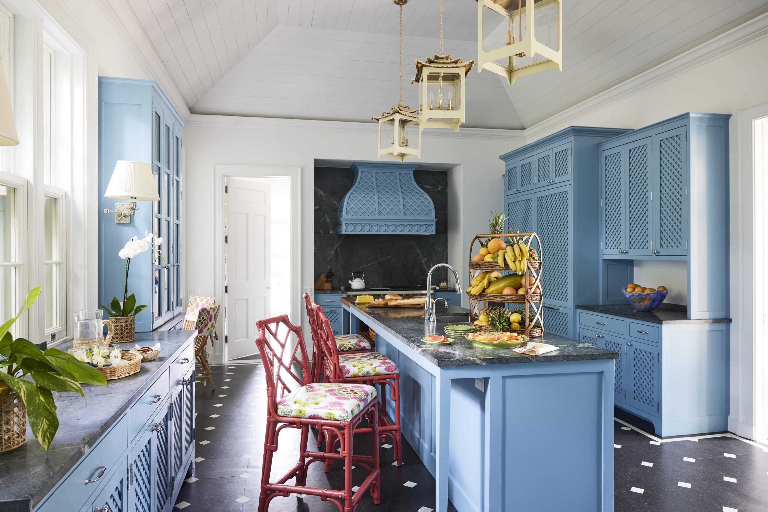 Custom Cabinetry and Architectural Finishes - Lazy Daisy Albany